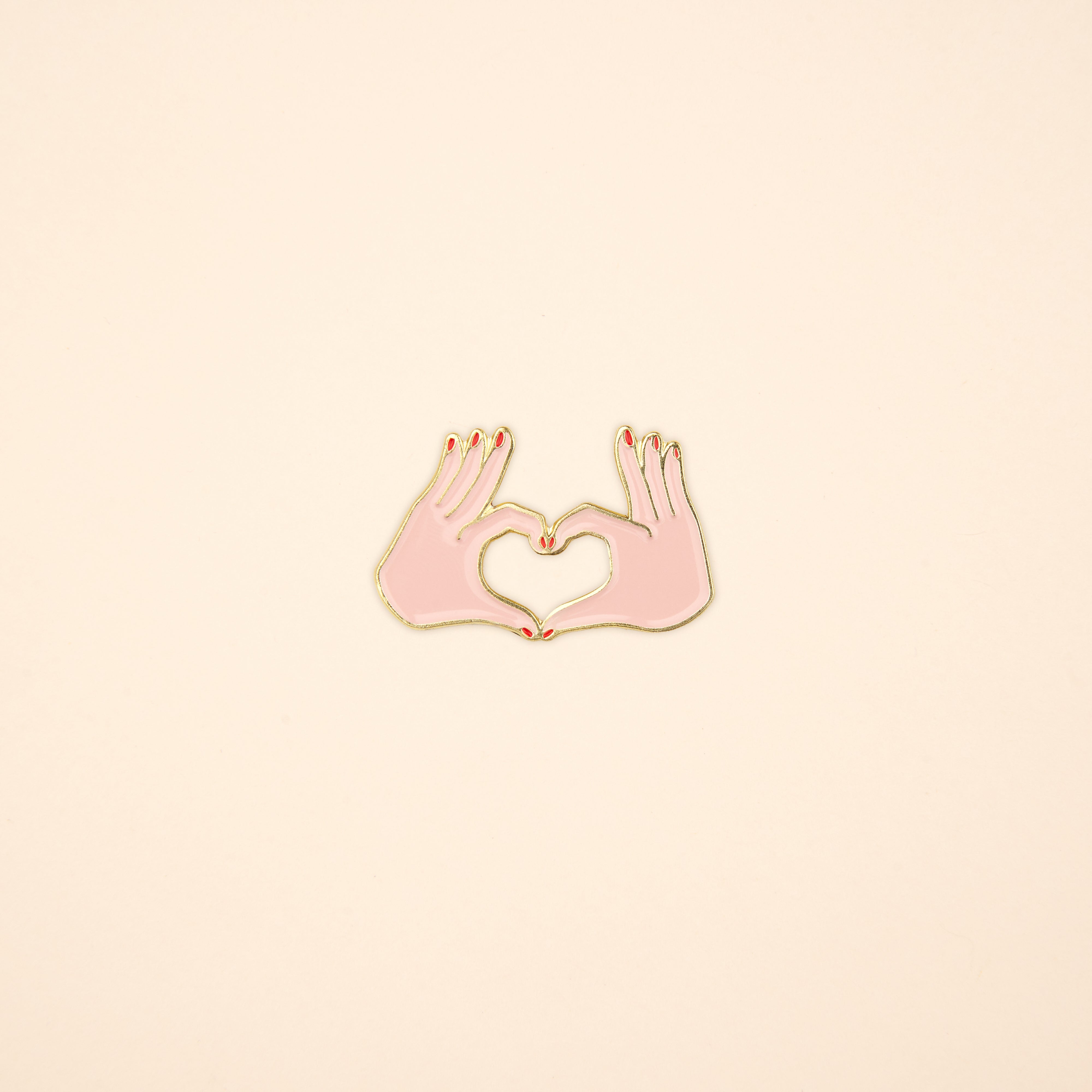 Cute Love Pin in white version – Coucou Suzette