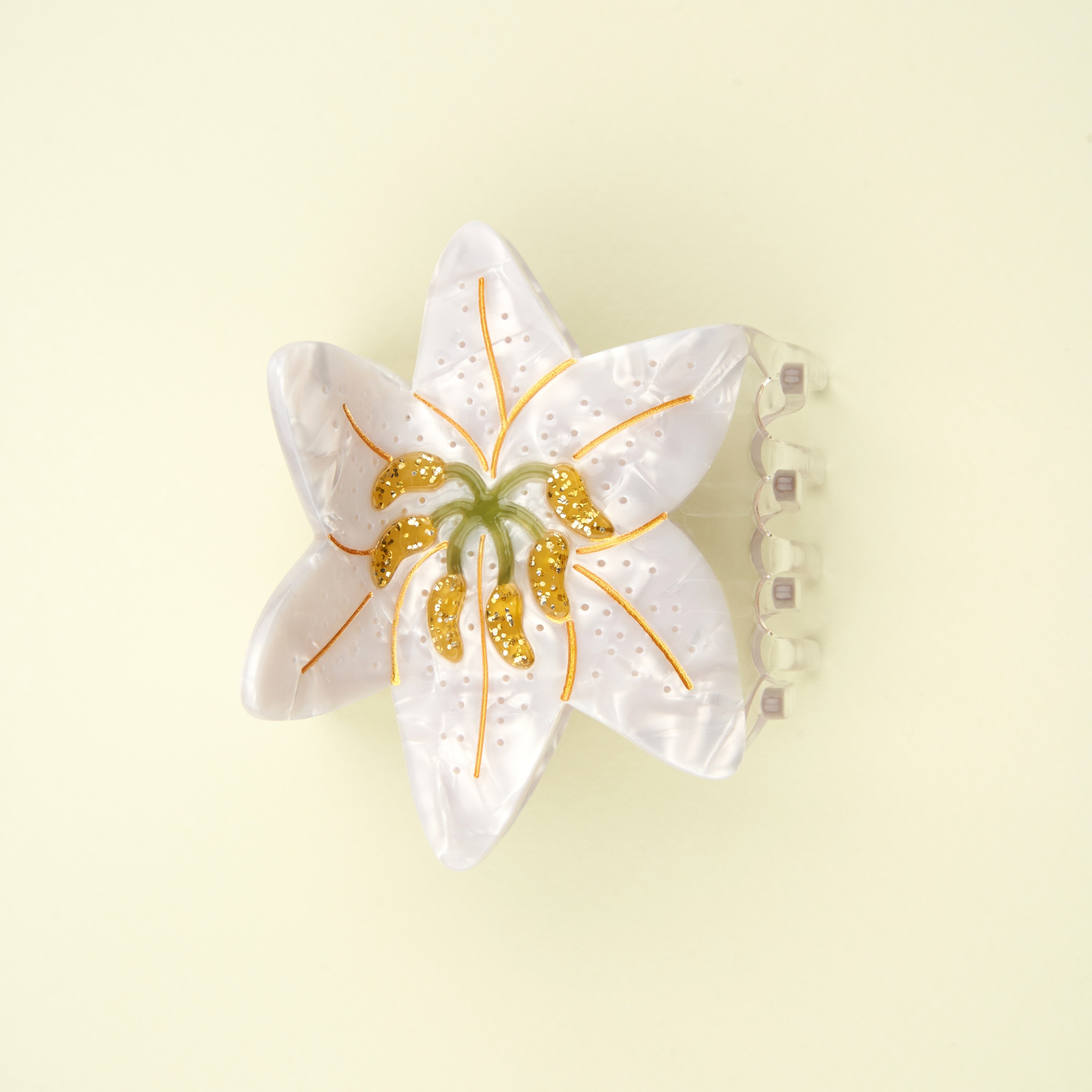 white lily in hair Coucou Suzette Lilium Hair Claw