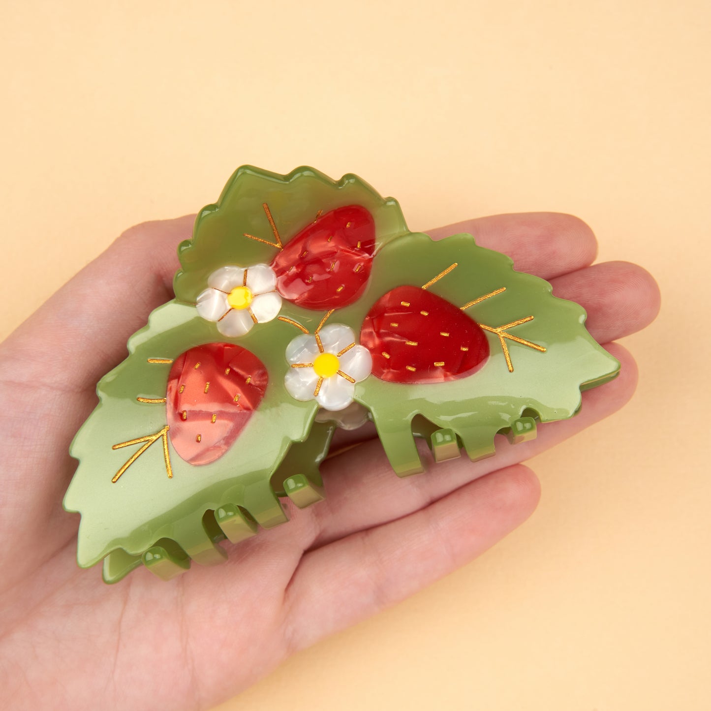 Strawberry Plant Hair Claw