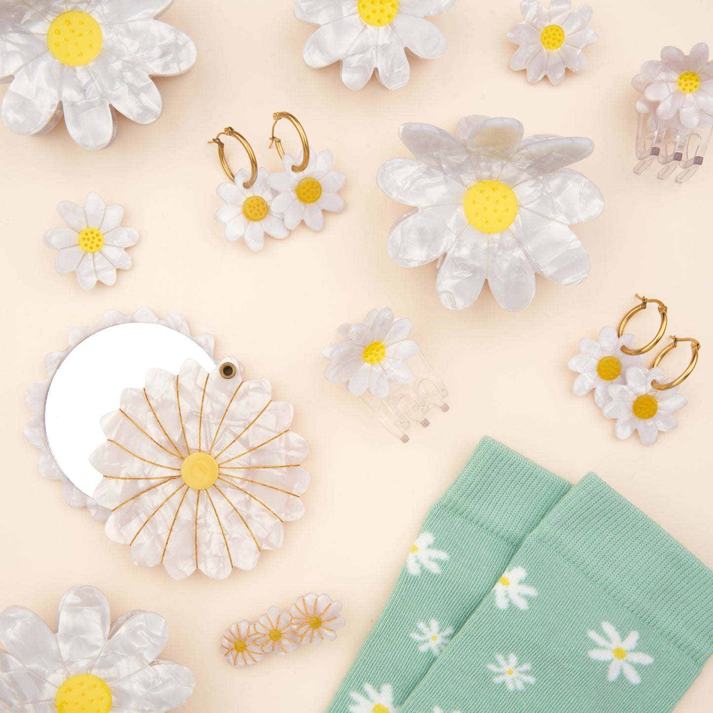 Daisy Brooch