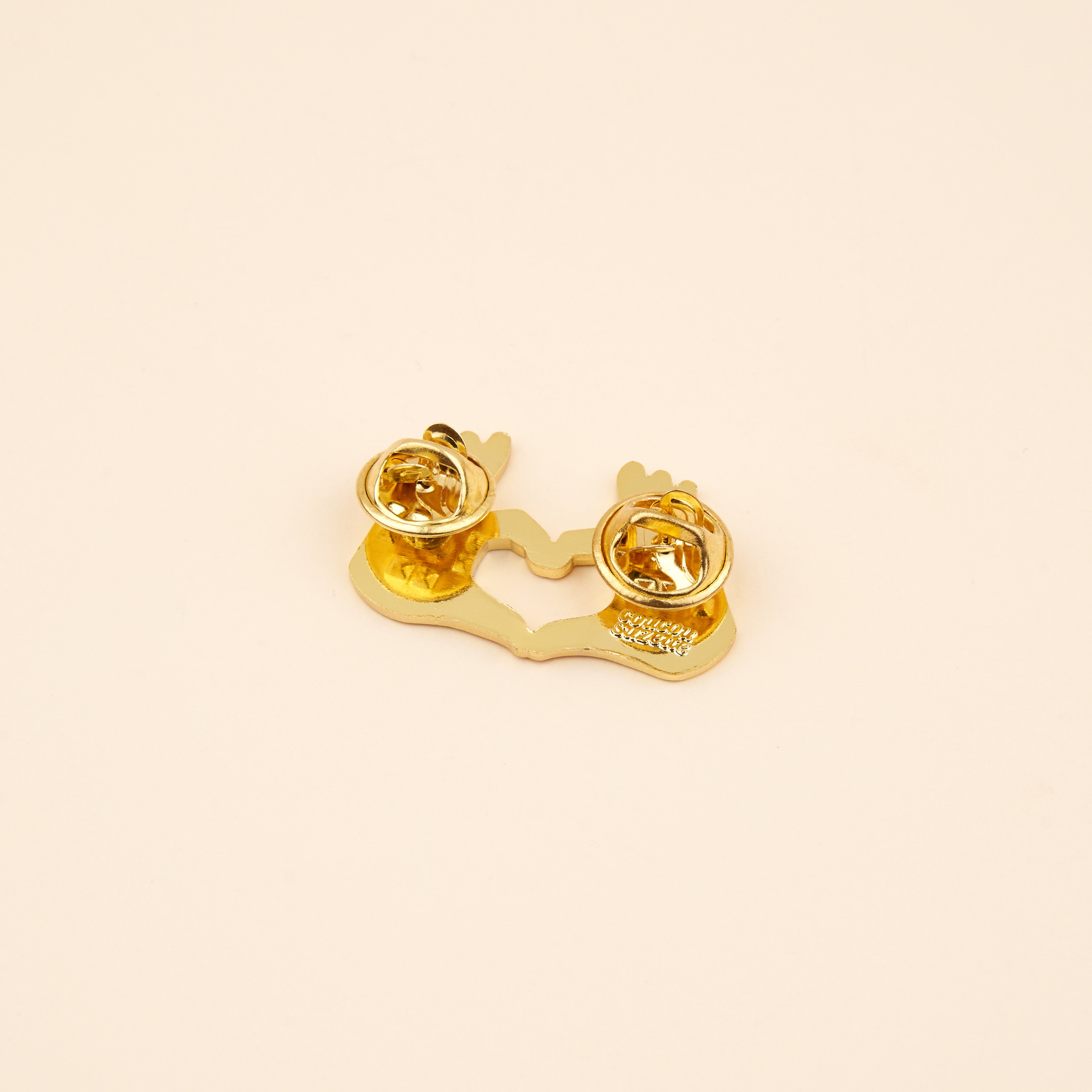 Cute Love Pin in white version – Coucou Suzette