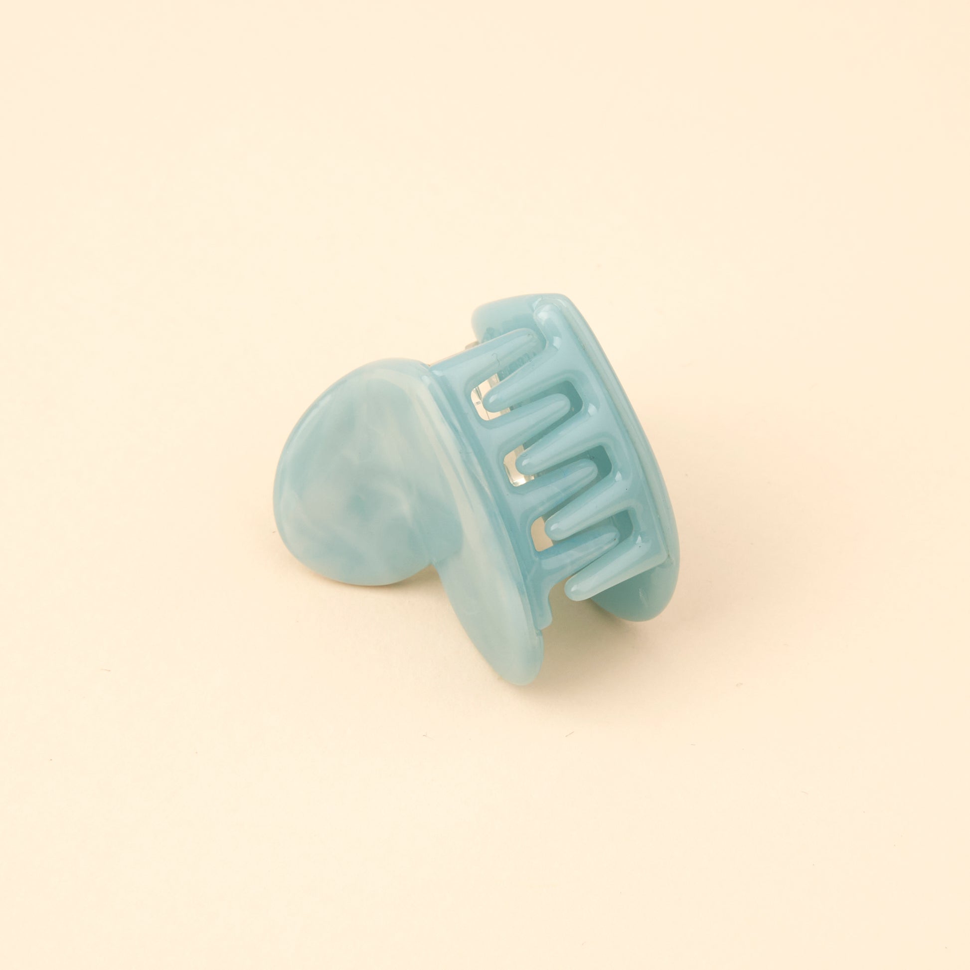 Coucou Suzette Griffe pour les poils des yeux – Bleue – Blanda Beauty Coucou Suzette Griffe pour les poils des yeux – Bleue – Blanda Beauty