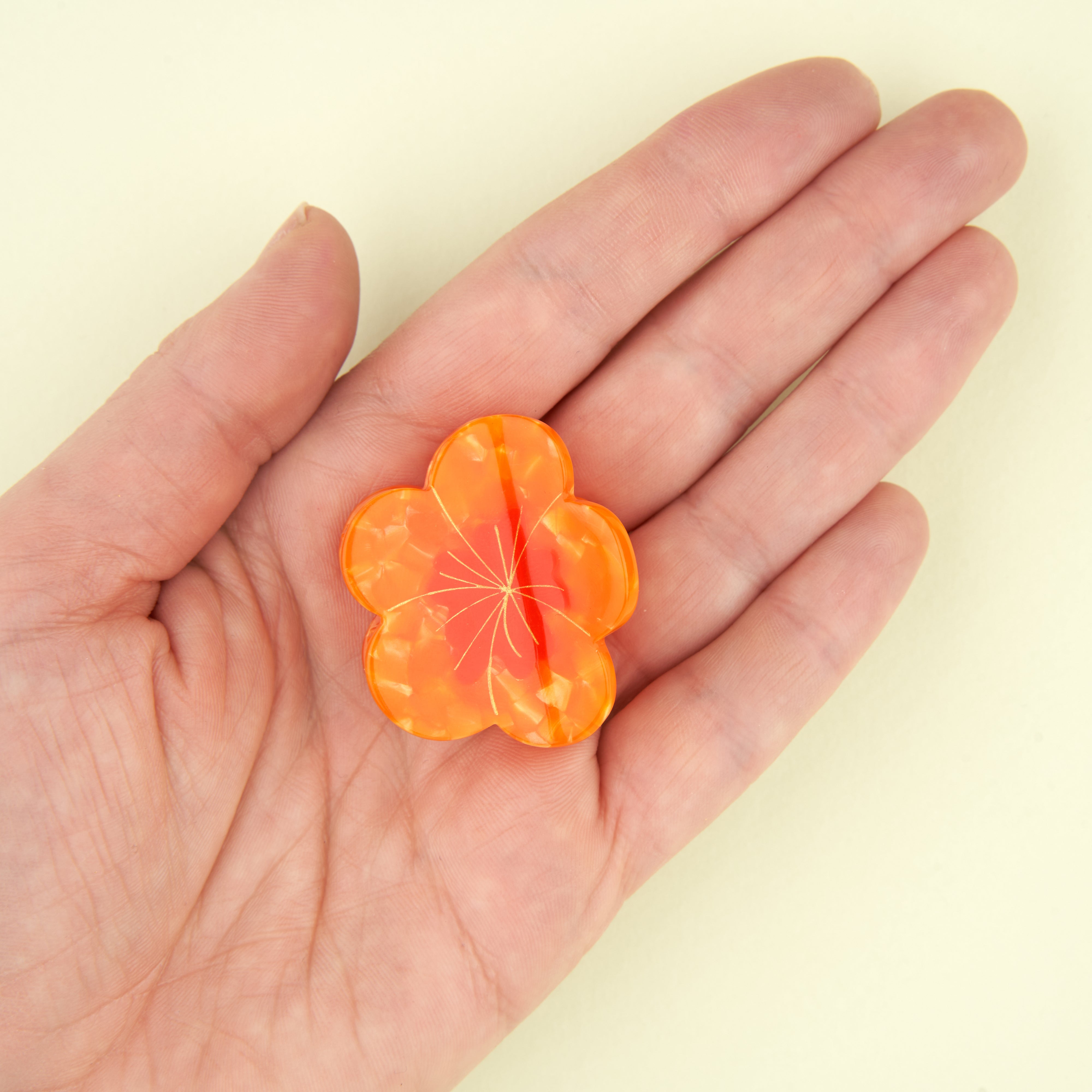 itdogs スイートフラワーチュチュXS Mini Nasturtium Hair Claw - floral hair accessory | Coucou Suzette