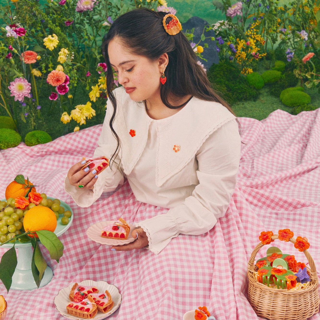 Strawberries Basket Hair Claw