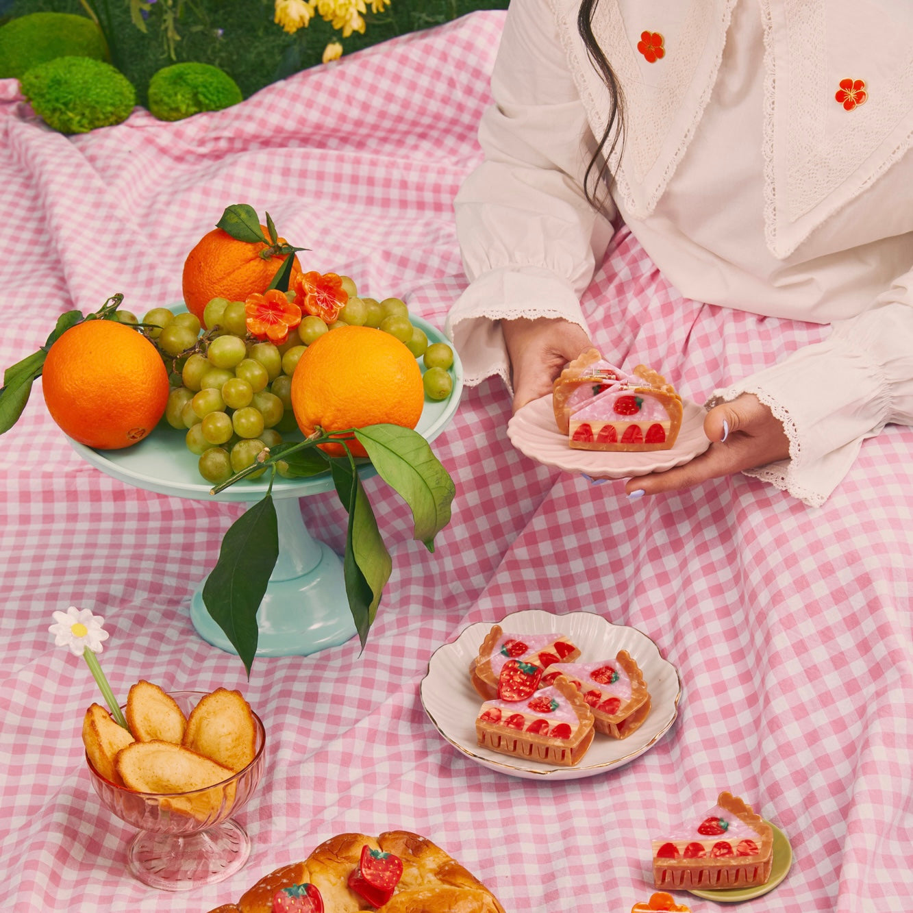 Strawberry Pie Hair Claw