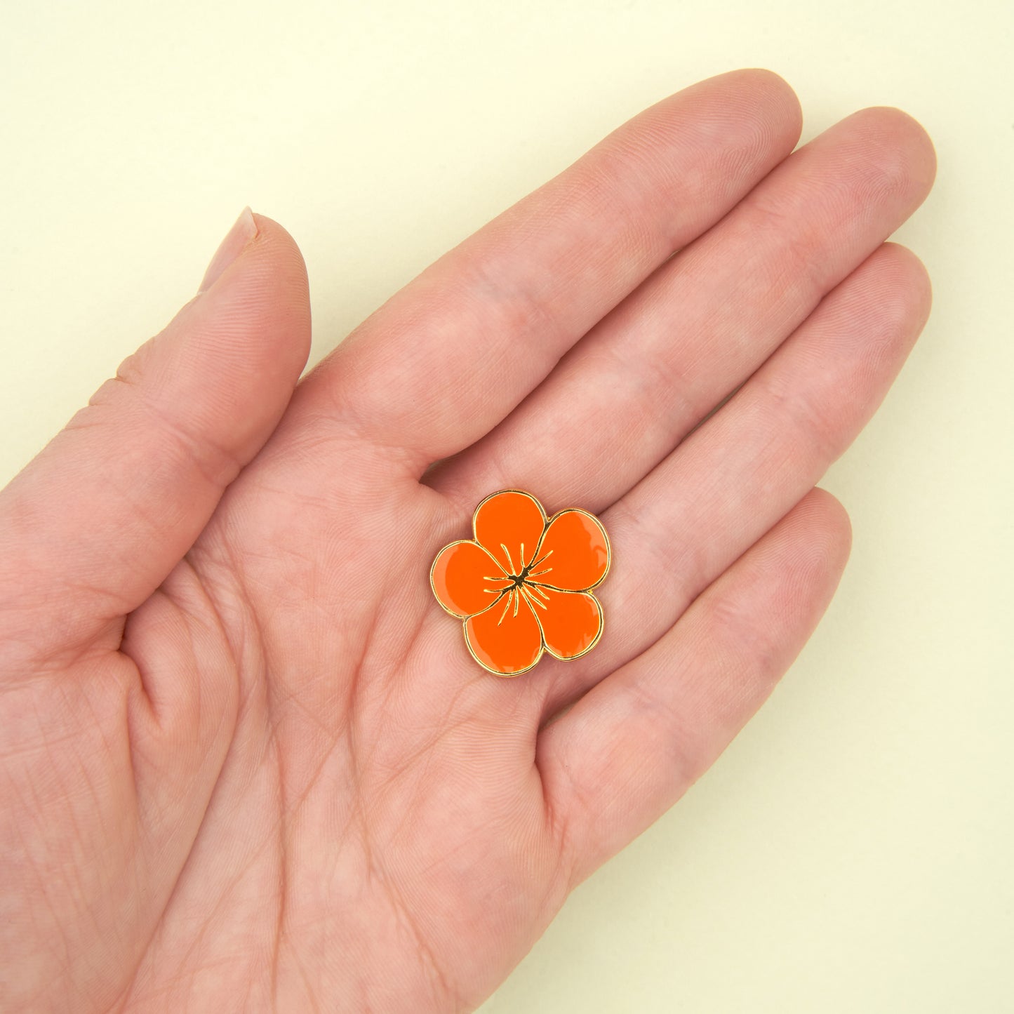 Pin's Capucine
