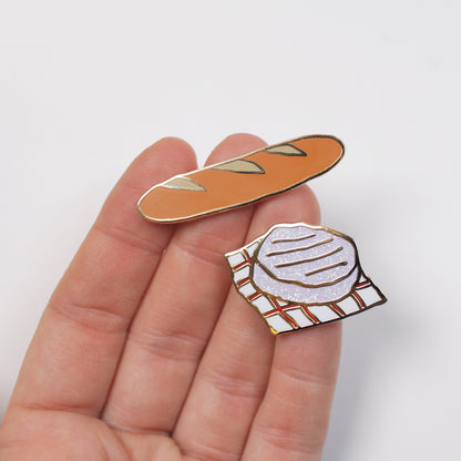 Camembert Pin