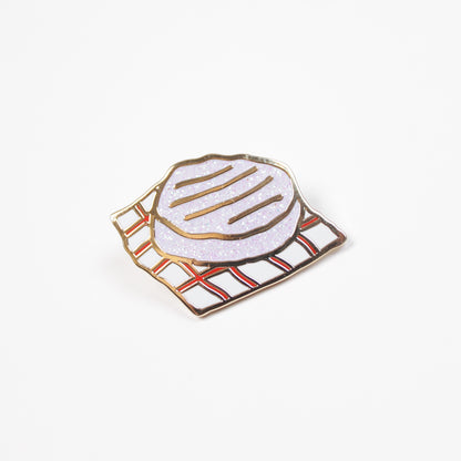 Camembert Pin